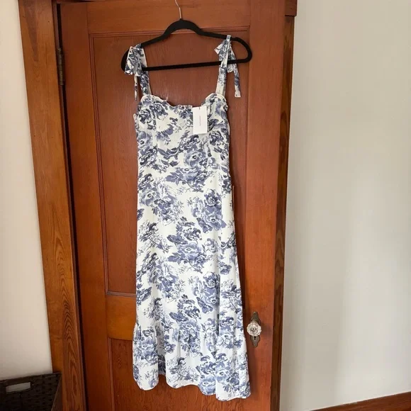 O.P.T. Toile De Jouy Floral Blue and White Women's Dress NWT - Picture 3 of 5